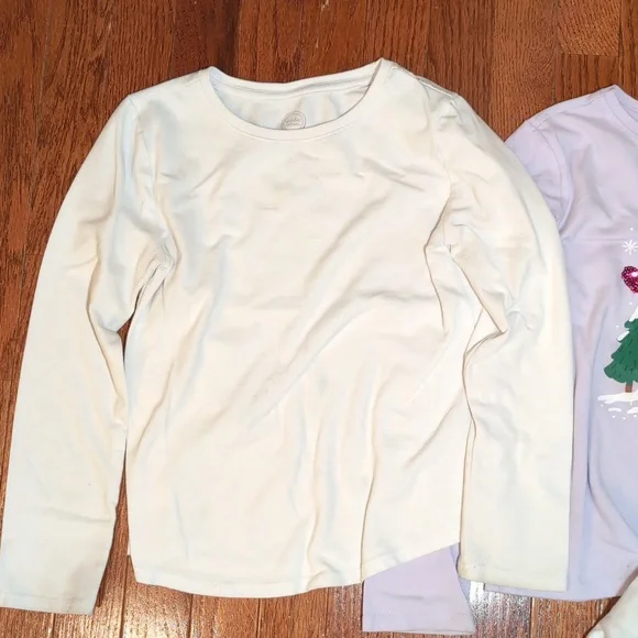 Girls Size 7/8 Clothing Bundle T-shirts Long Sleeves Shorts & Pants - Picture 8 of 16